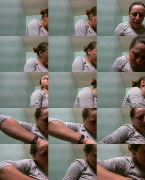 Download Video File: myfreecams foxyladie777