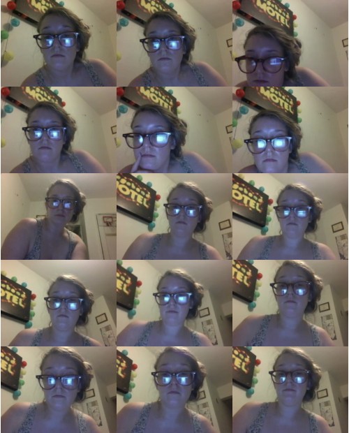 Download Video File: myfreecams yourgirlmolly