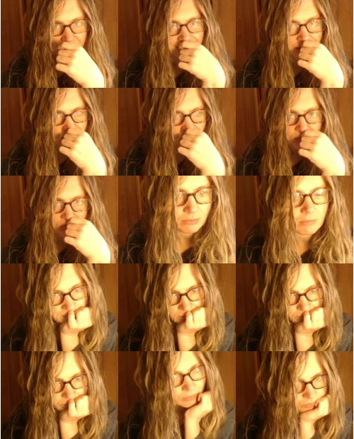 Download Video File: myfreecams a girlie